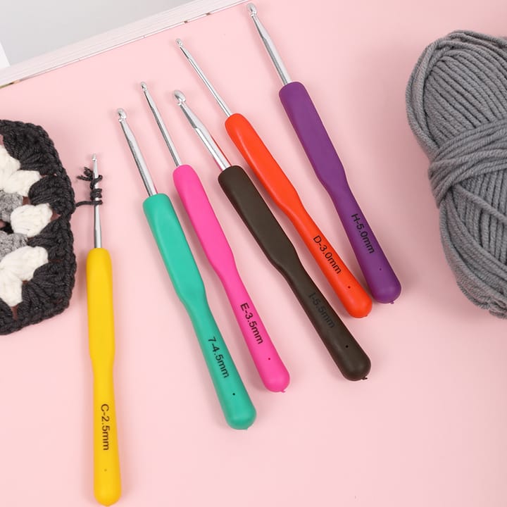 Rainbow Aluminum Crochet Hook Set