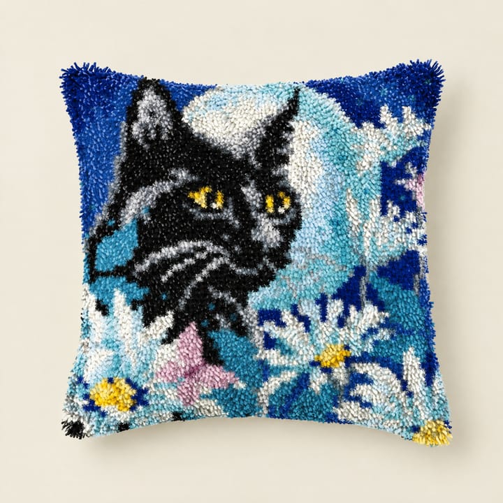 Black cat latch hook pillow, 17 x 17 in